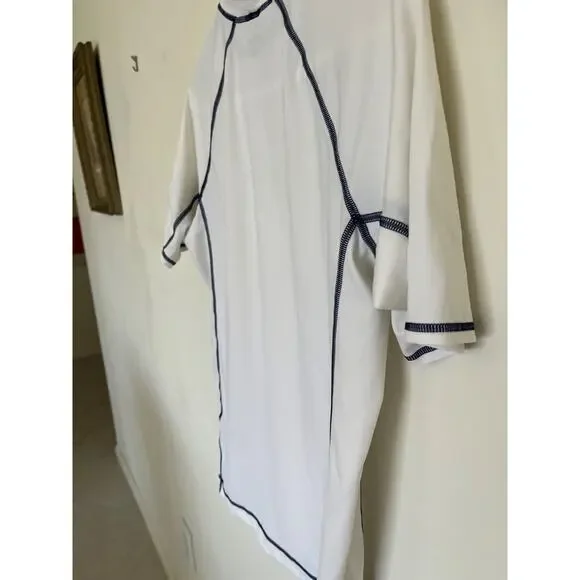 Land's End Unisex Boy's White Short Sleeve Rash Guard-Large (14-16) - Picture 3 of 3